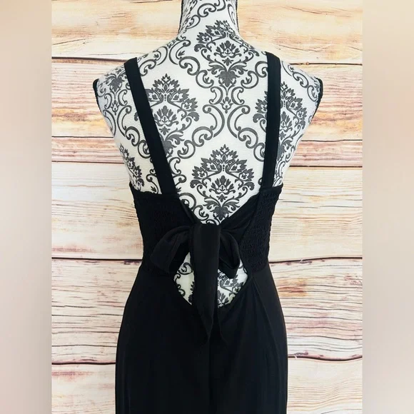 Wild Honey Black Square Neck Open Tie Smocked Back Sleeveless Maxi Dress Size M - Picture 9 of 15